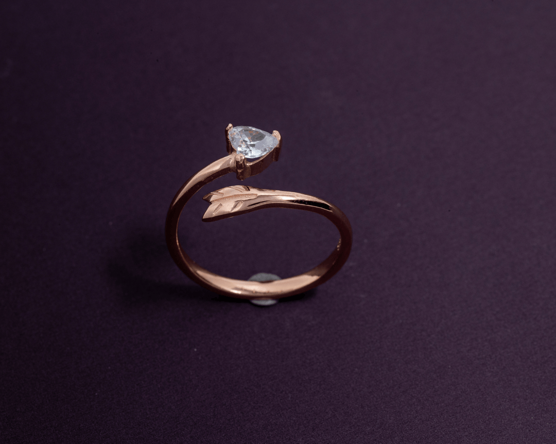 Hydra - Zirconia Fishtail Ring: Rose Gold Polish