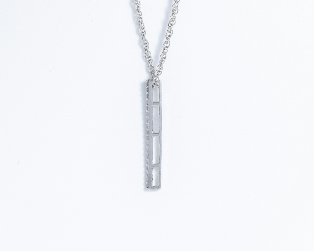 Zoe - Rope Chain Necklace with Zirconia Bar Pendant