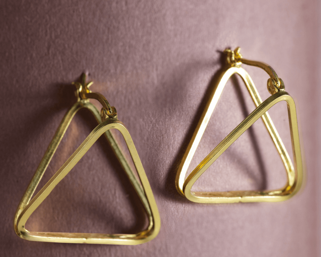 Daphne - Geometric Stud Earrings: Gold Polish